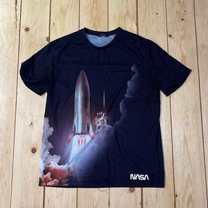 NASA rocket ship tee 🚀
